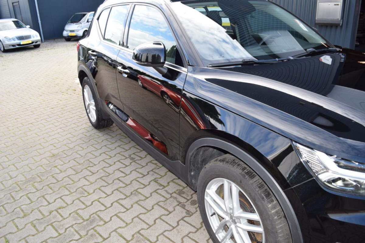Volvo XC40 1.5 T4 Recharge R-Design - foto 4