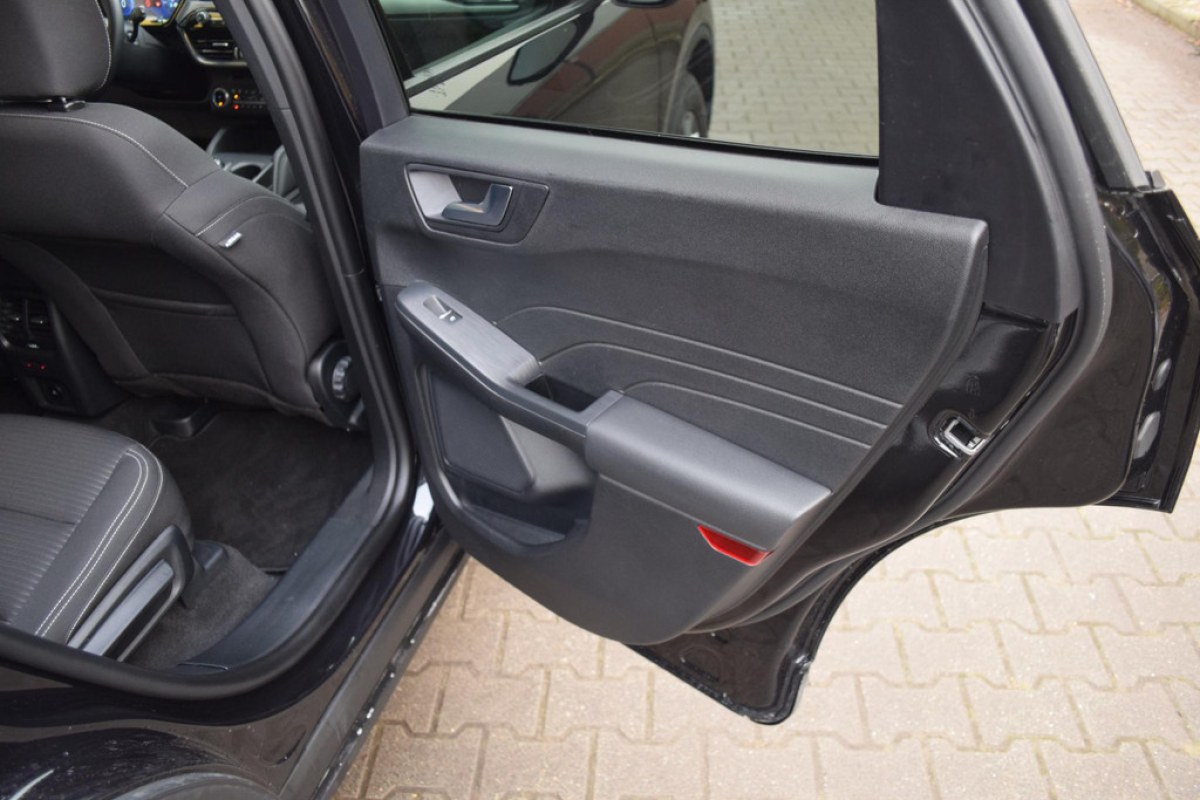 Ford Kuga - foto 15