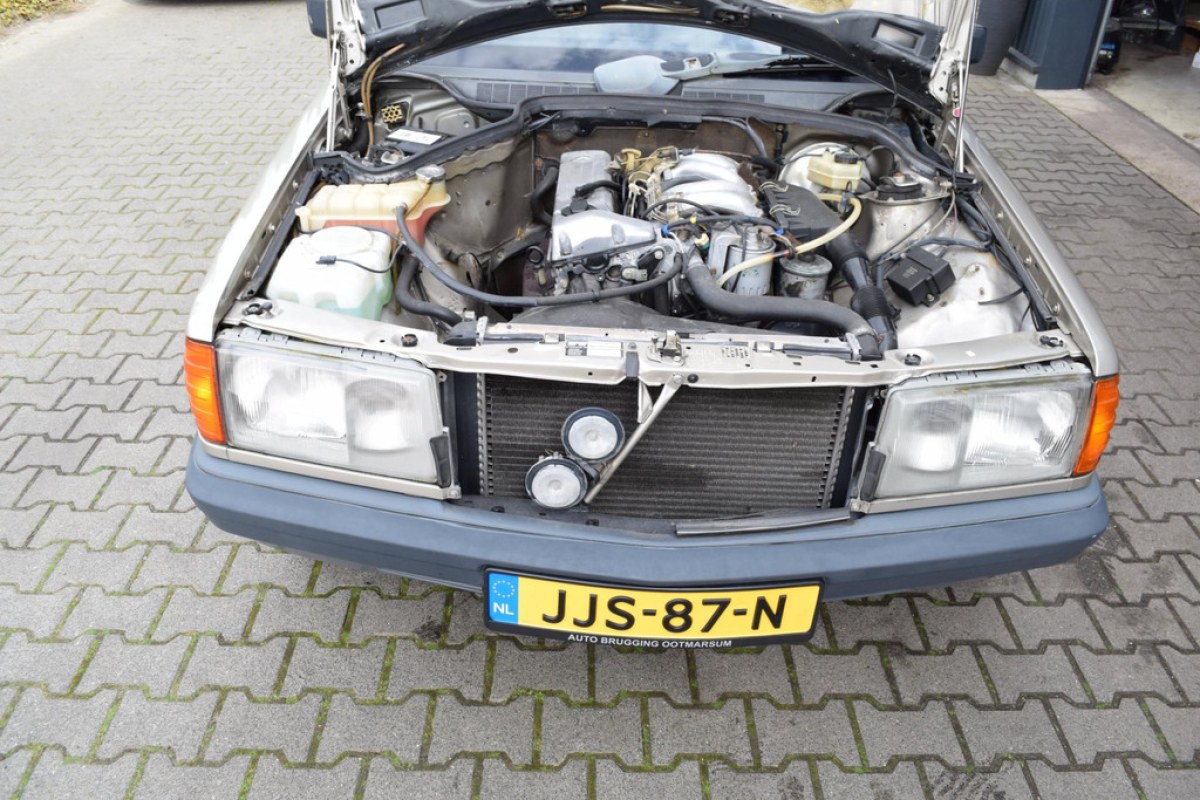 Mercedes-Benz 190-serie 2.0 D - foto 28