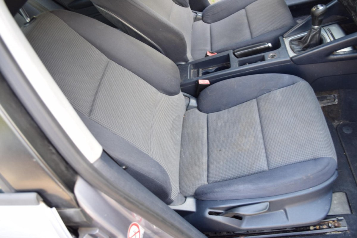 Audi A3 Sportback 1.6 FSI Attraction - foto 16