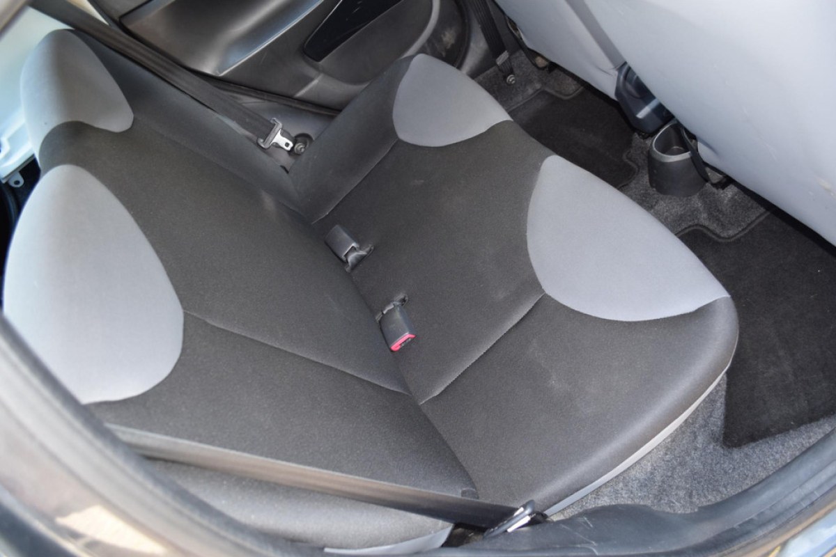 Peugeot 107 1.0 Access Accent - foto 15