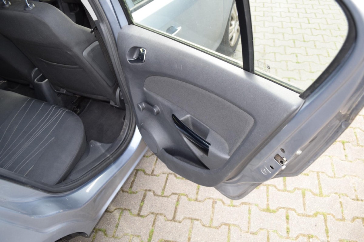 Opel Corsa 1.4-16V Enjoy - foto 13