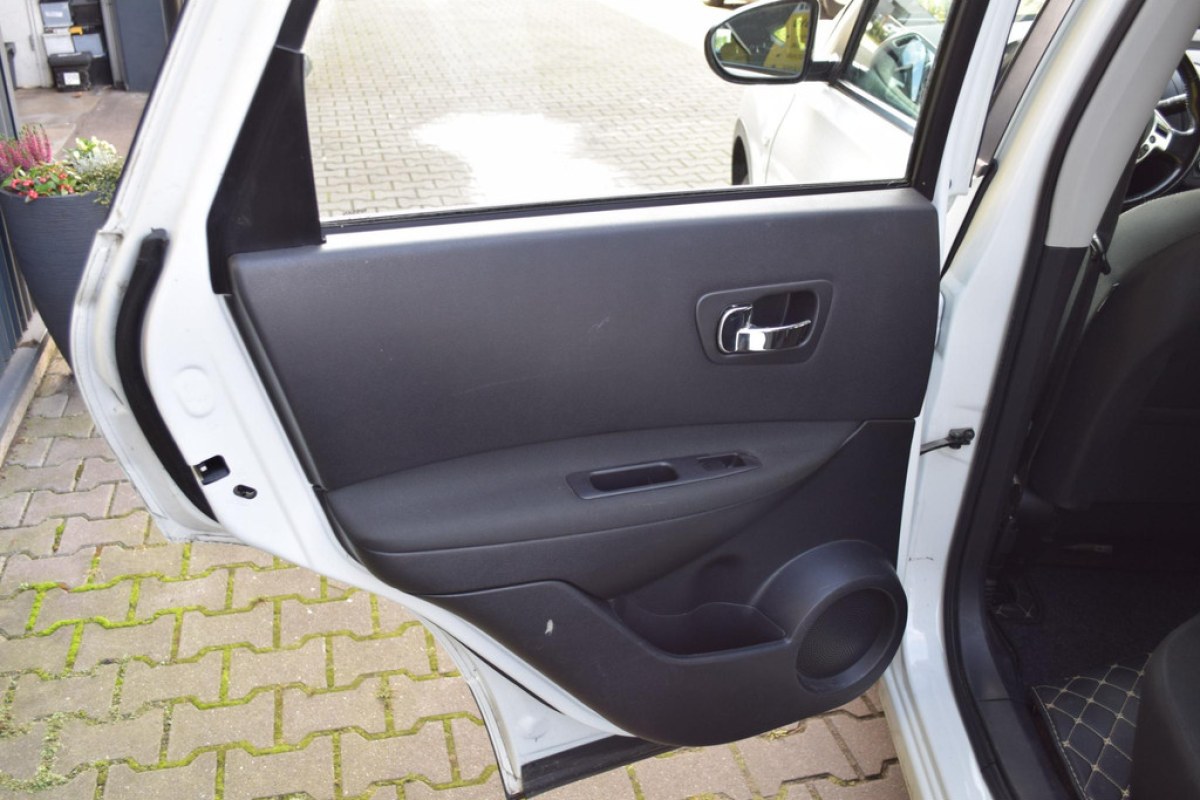 Nissan Qashqai 1.6 Acenta - foto 12