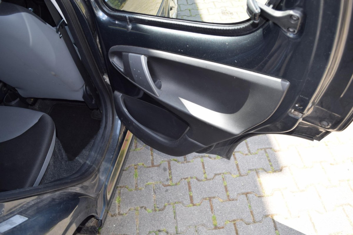 Peugeot 107 1.0 Access Accent - foto 14