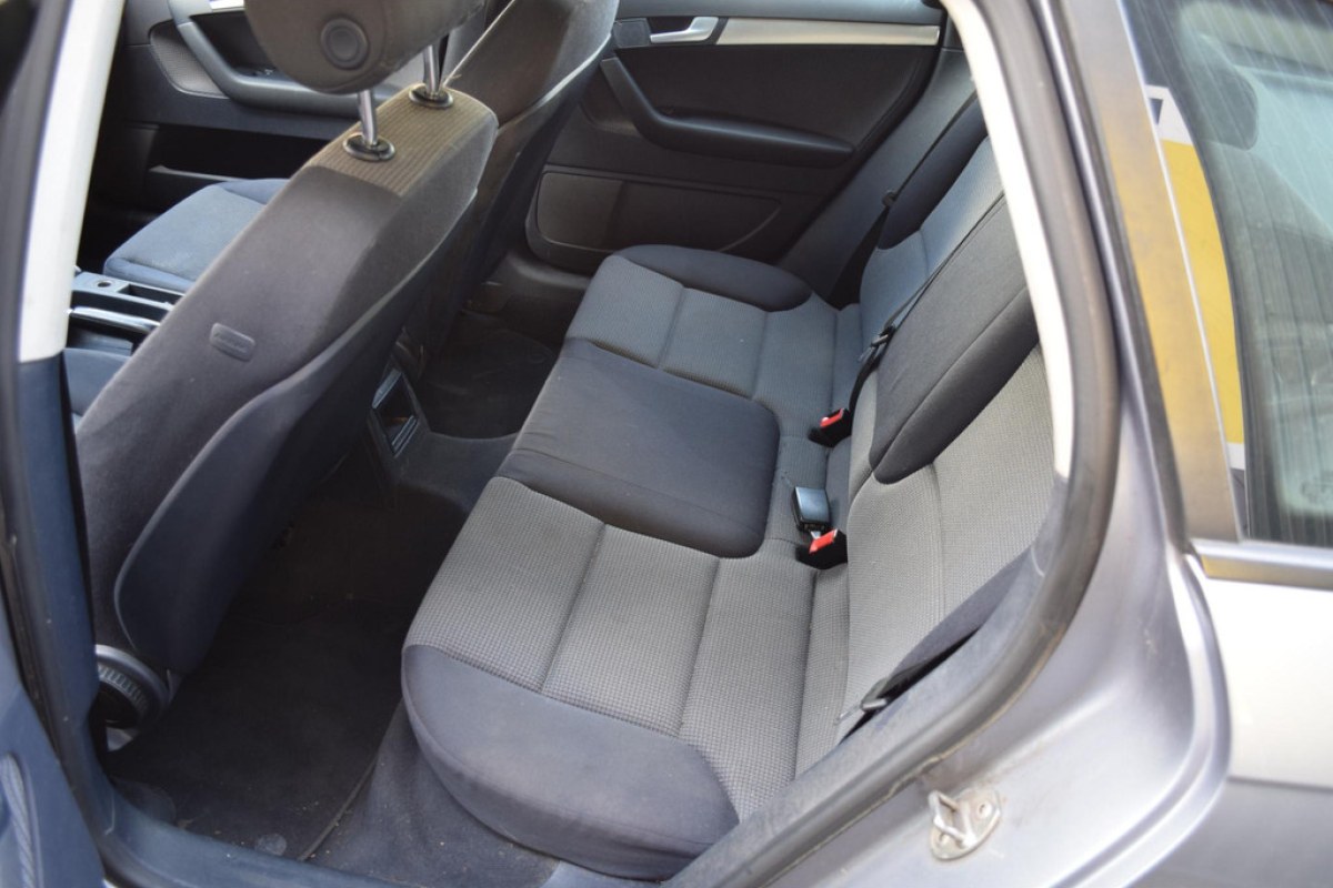 Audi A3 Sportback 1.6 FSI Attraction - foto 12