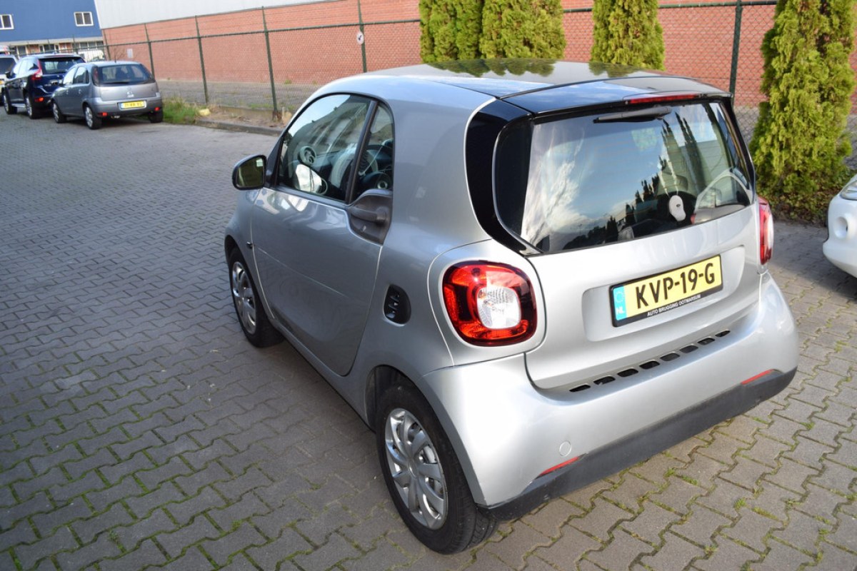 smart fortwo EQ perfect 18 kWh - foto 7