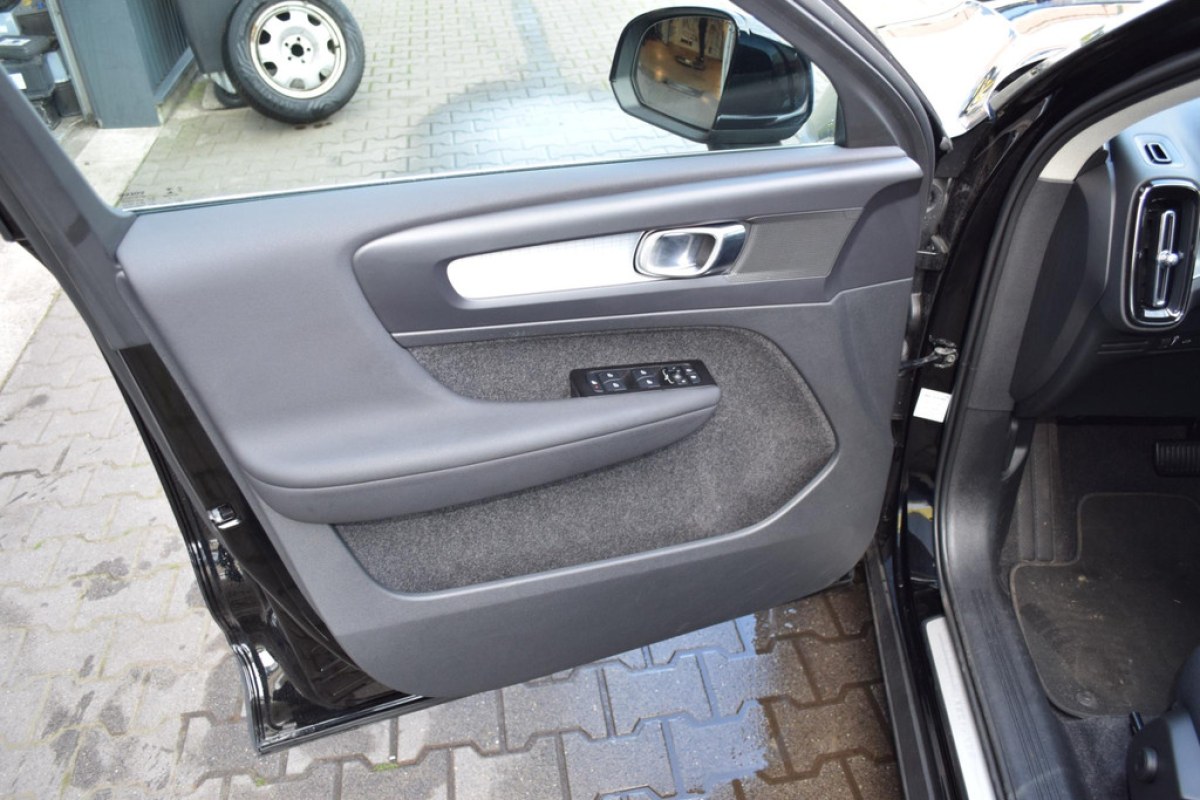 Volvo XC40 1.5 T4 Recharge R-Design - foto 8
