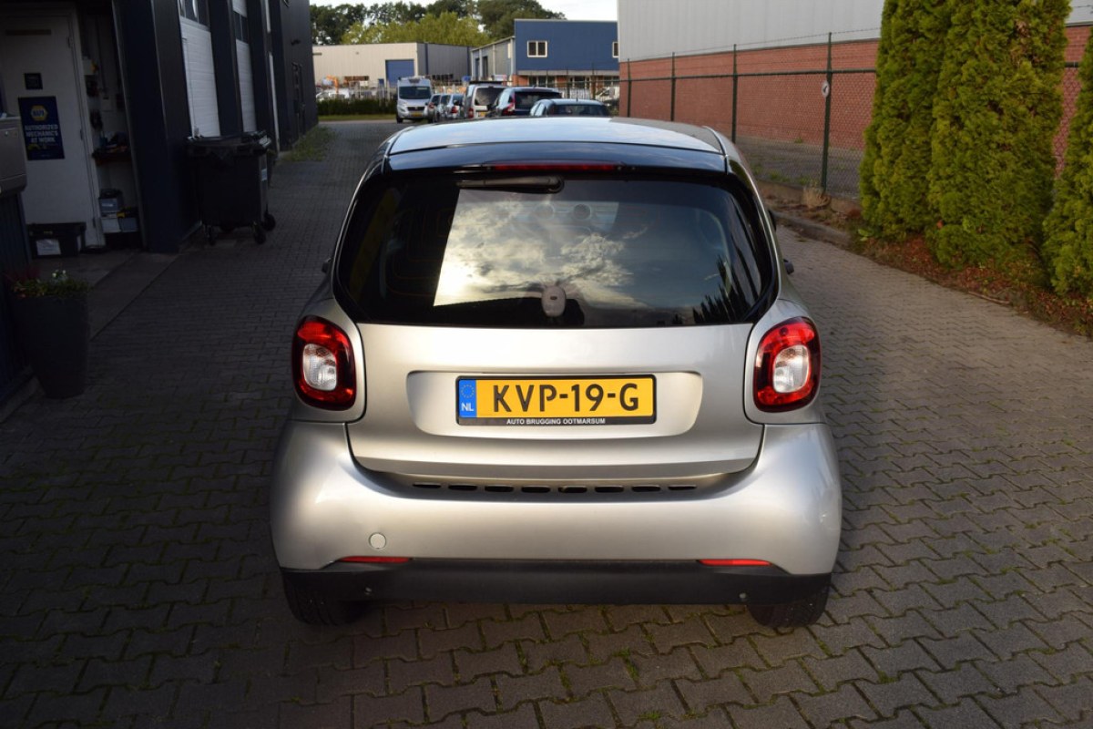 smart fortwo EQ perfect 18 kWh - foto 6