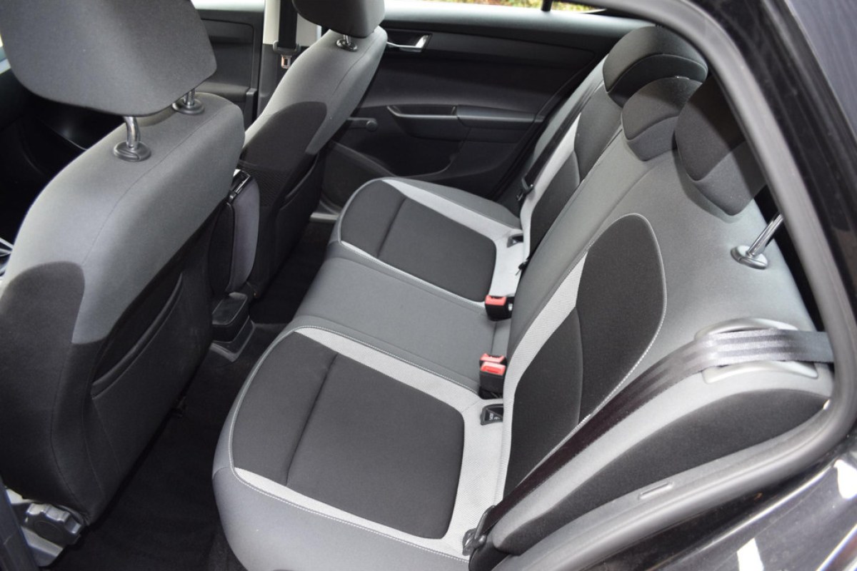 Skoda Fabia 1.0 Active Apple carplay - foto 11