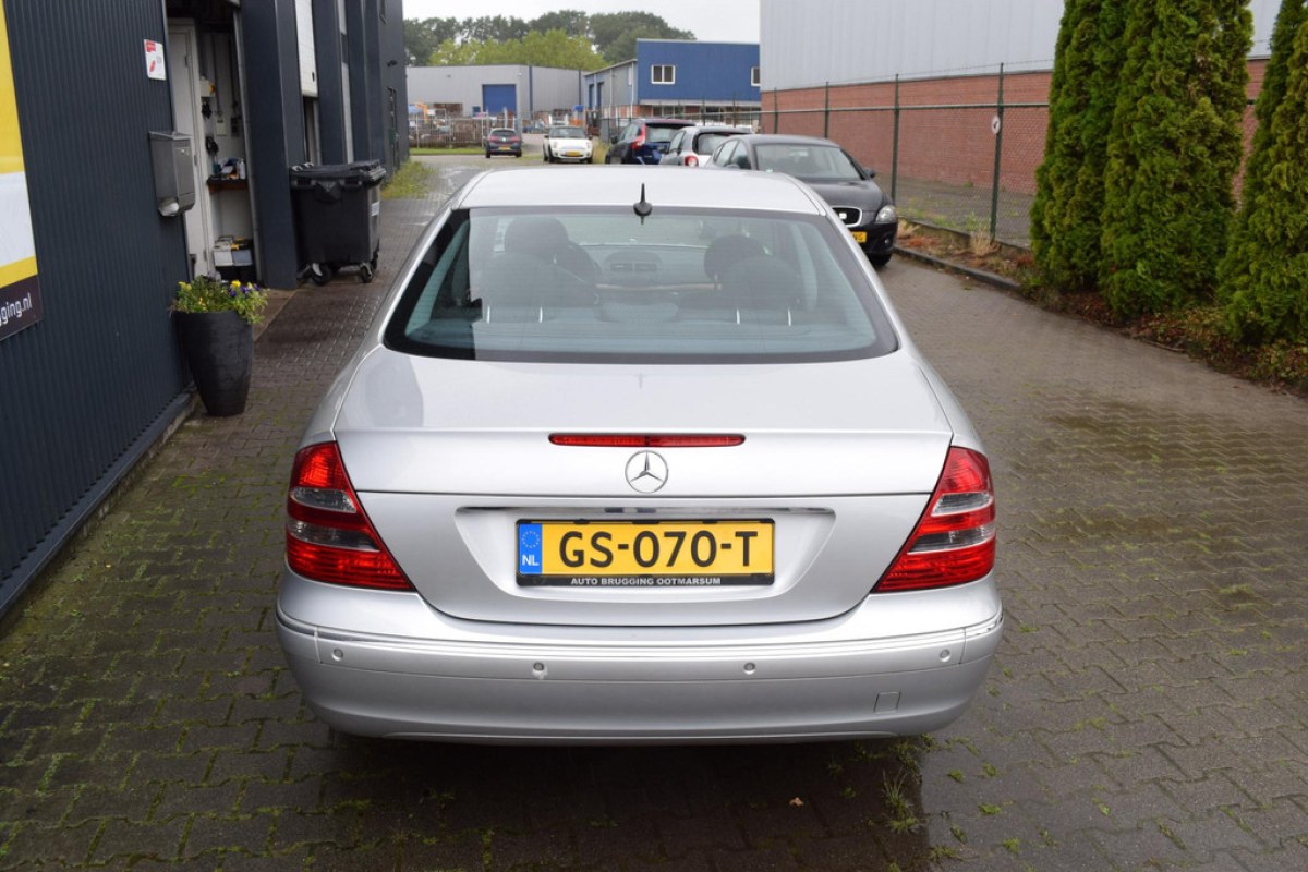 Mercedes-Benz E-klasse 2,4 elegance - foto 6