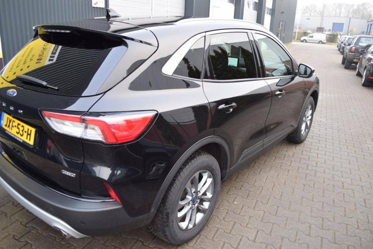 Ford Kuga - foto 5