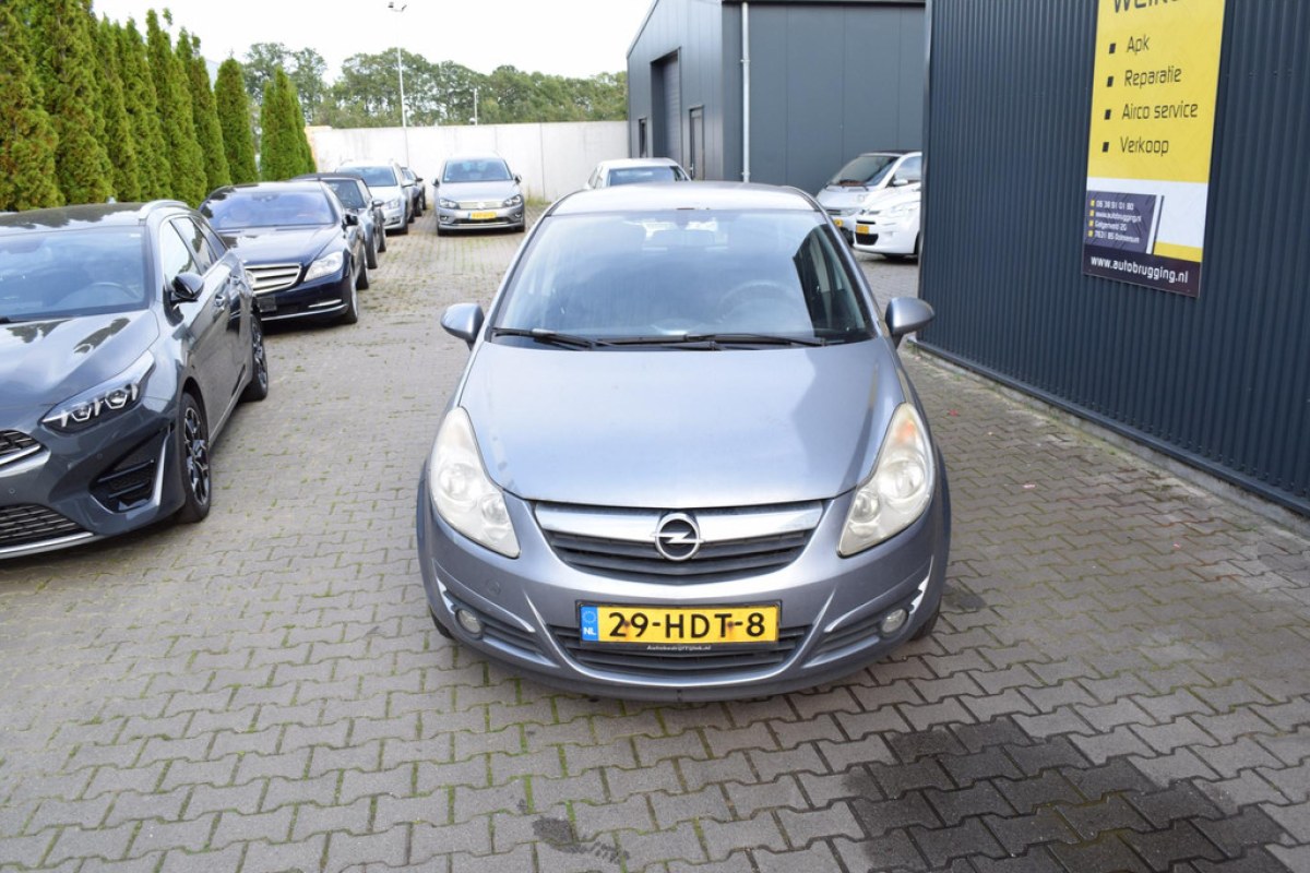 Opel Corsa 1.4-16V Enjoy - foto 3